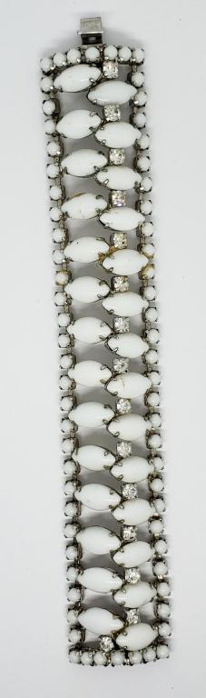 VTG KRAMER SILVER TONED CHUNKY BRACELET (1 of 5)