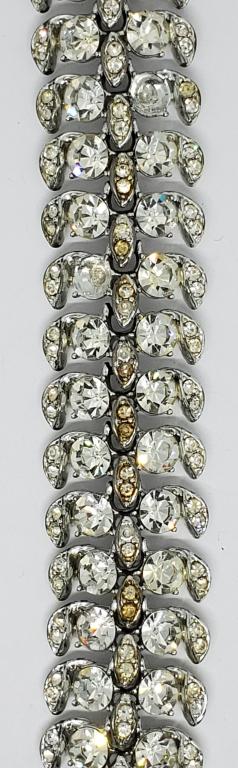VTG SILVER TONED THICK RHINESTONE BRACELET (1 of 4)
