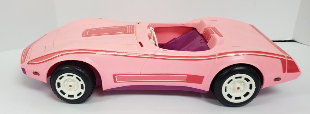 1979 Mattel Barbie Hot Pink Dream'vette Corvette: PRE OWNED MISSING RACK & SHIELD