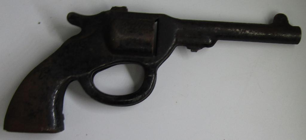 1940’s Wyandotte Toys Metal Toy Gun: USA Pressed Steel