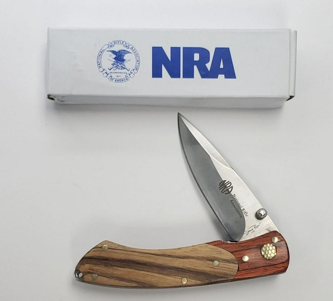 NRA STONE RIVER POCKET KNIFE  (1 of 2)