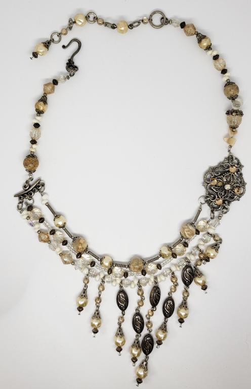 VTG TAN BEADED LAYERED NECKLACE WITH SILVER (1 of 5)