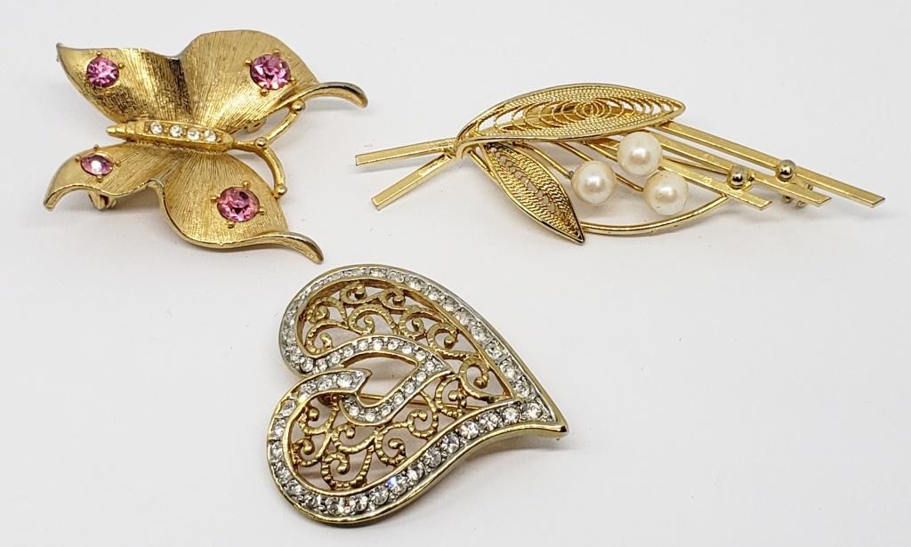 3-VTG GOLD TONED BROOCHES  -FAUX PEARLS (1 of 3)