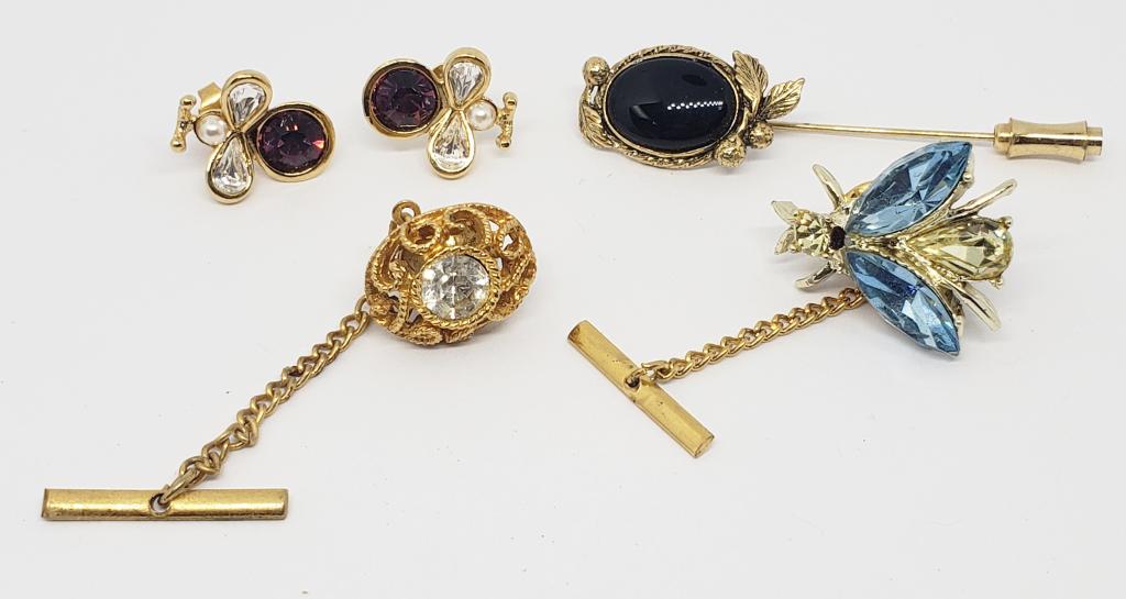 VTG GOLD TONED JEWLERY LOT: (1)RHINESTONE (1 of 3)