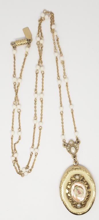 VTG 1928 GOLD TONED NECKLACE WITH LOCKET: ENAMEL-RHINESTONES-WHITE BEADED ACCENTS