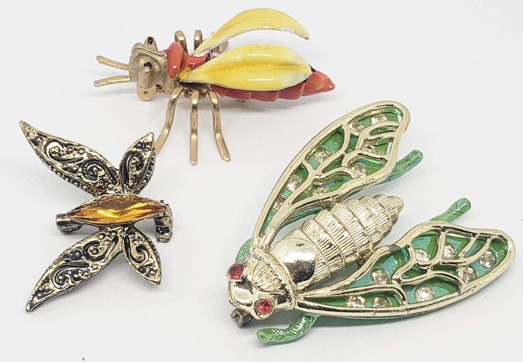 3-VTG GOLD TONED BUG BROOCHES: (2)FLIES (1 of 4)