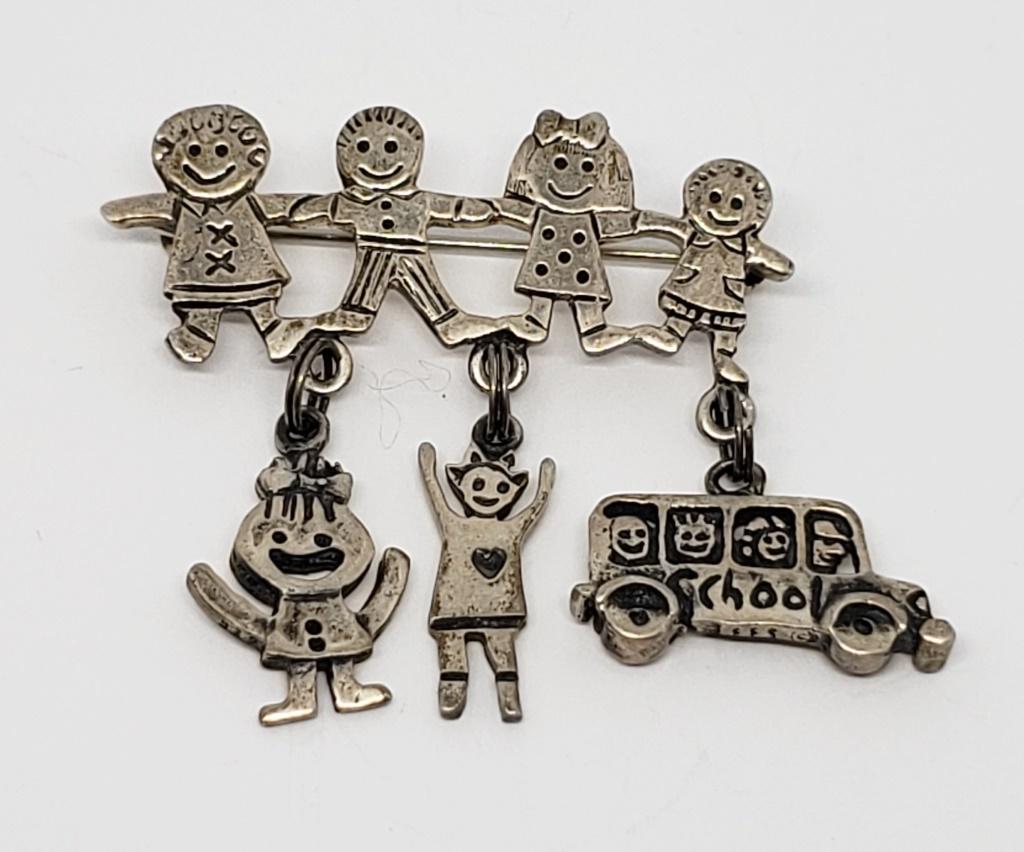 EFS School Sterling Pin: Save the Children w/Bus & Kids vintage jewelry ( 8.9 DWT)