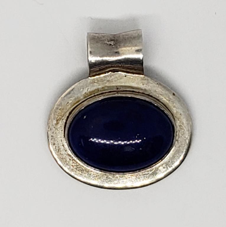 Signed IONE TISSOT Somerset Oval Pendant: w/BLUE STONE (5.6 DWT)