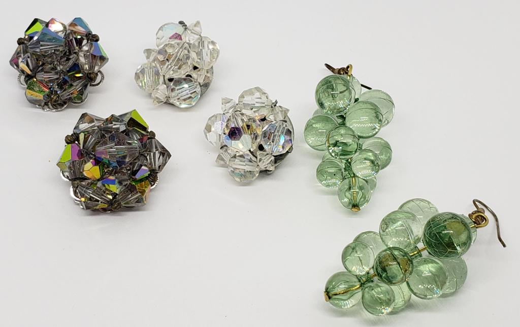 2-PAIRS OF CLIP ON BEADED EARRINGS PLUS: PIERCED GREEN LUCITE GRAPE CLUSTER DANGLY EARRINGS