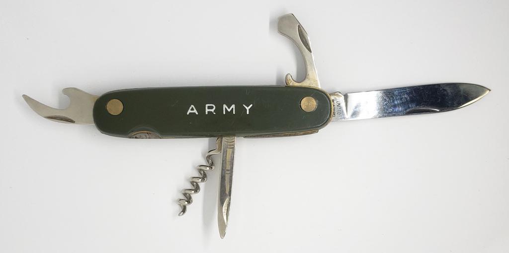 VINTAGE UNITED ROSTFREI ARMY MULTI TOOL (1 of 5)