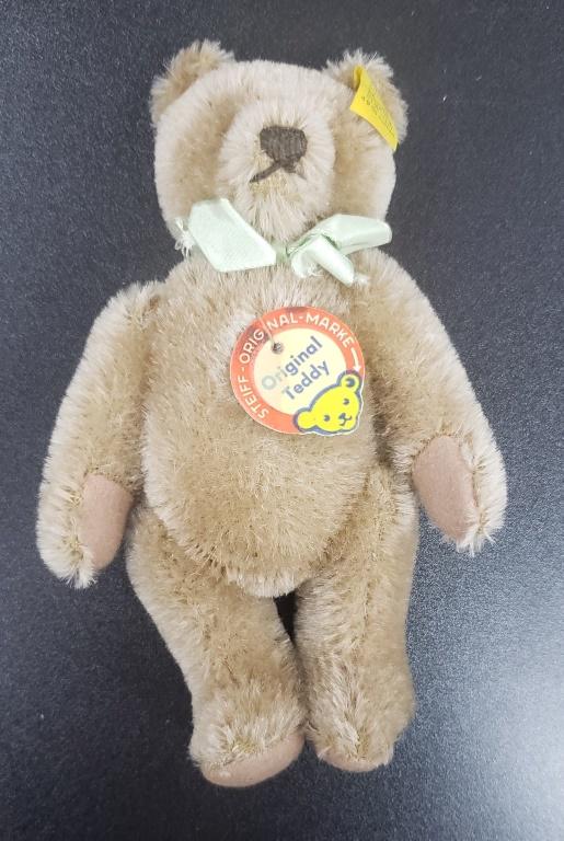 VINTAGE STEIFF ORIGINAL TEDDY BEAR-JOINTED: WITH ORIGINAL CHEST PLATE-7 INCHES-MINT GREEN BOW-MOHAIR