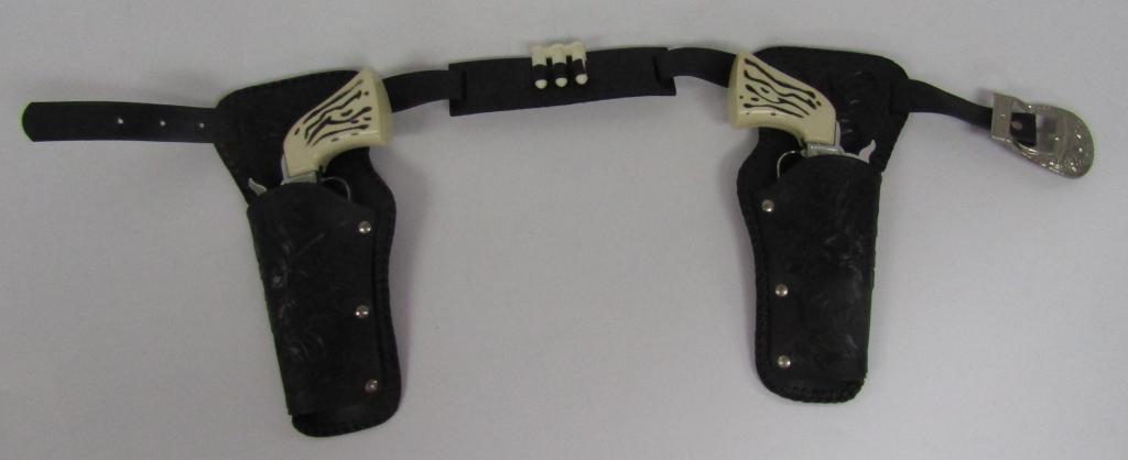 VTG COWBOY CAP GUNS / HOLSTERS: SET of (2) 8" LONG CAP GUNS EXCELLENT CONDITION w/27" LONG BELT/HOLSTER w/PLAY BULLETS - VERY NICE CONDITION