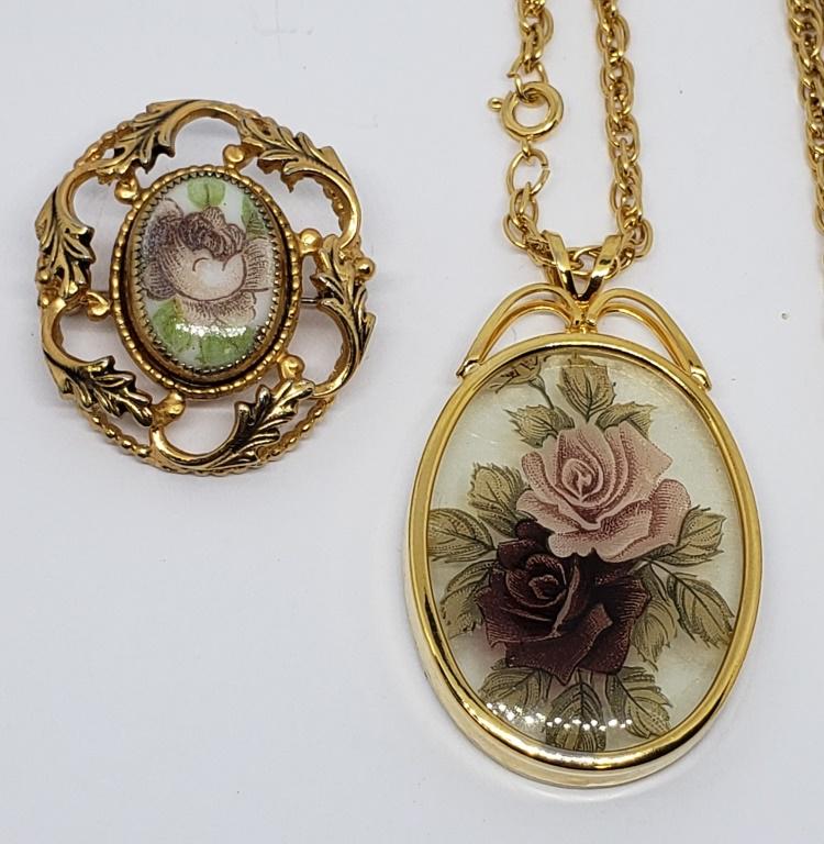 VINTAGE GOLD TONED ROSE ENAMEL PENDANT W/: VTG ROSE CAMEO BROOCH-NECKLACE CHAIN MEASURE APPROX 22 INCHES LONG