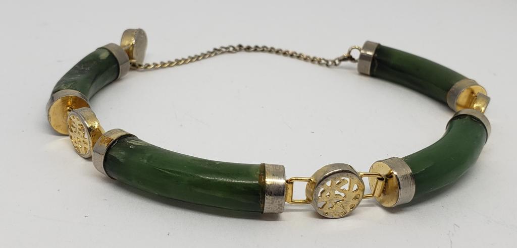 VINTAGE GOLD TONE JADITE ORIENTAL PANEL (1 of 3)