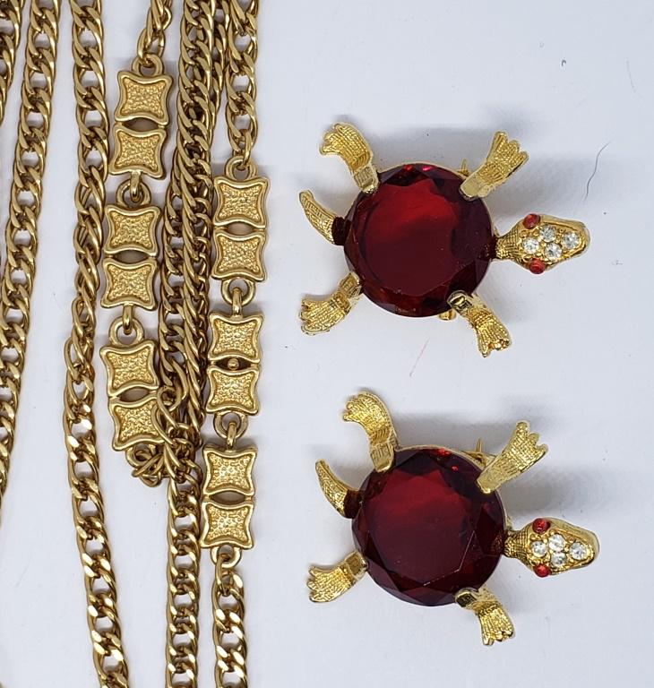 2-VINTAGE GOLD TONED RUBY RED RHINESTONE (1 of 3)