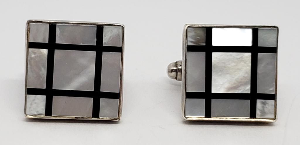 PAIR OF STERLING MEN'S CUFF LINKS WITH MOTHER (1 of 3)