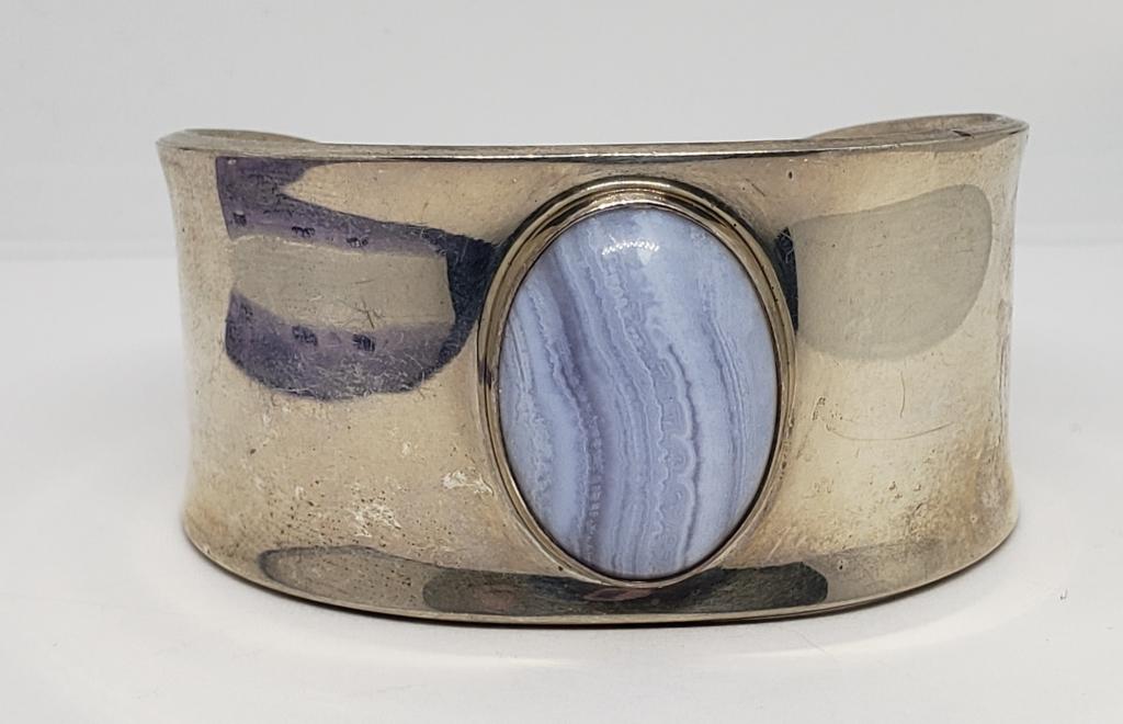 CII MEXICO STERLING CUFF BRACELET WITH MILKY (1 of 4)