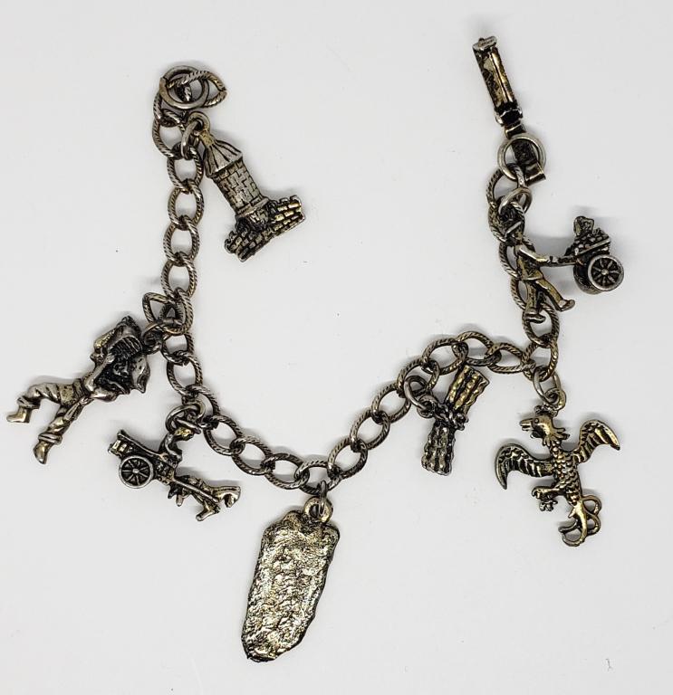 VINTAGE PUERTO RICO CHARM BRACELET: REGISTER TO BID TODAY!