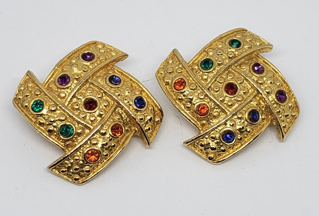 PAIR OF VTG GOLD TONED CLIP ON EARRINGS WITH (1 of 3)