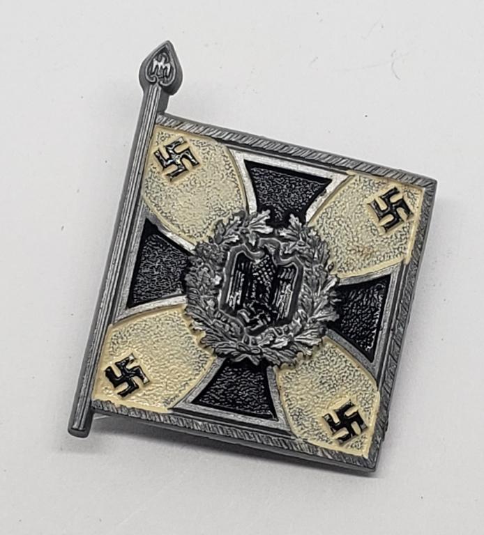 WWII German Party Flag Mini Pin (1 of 2)