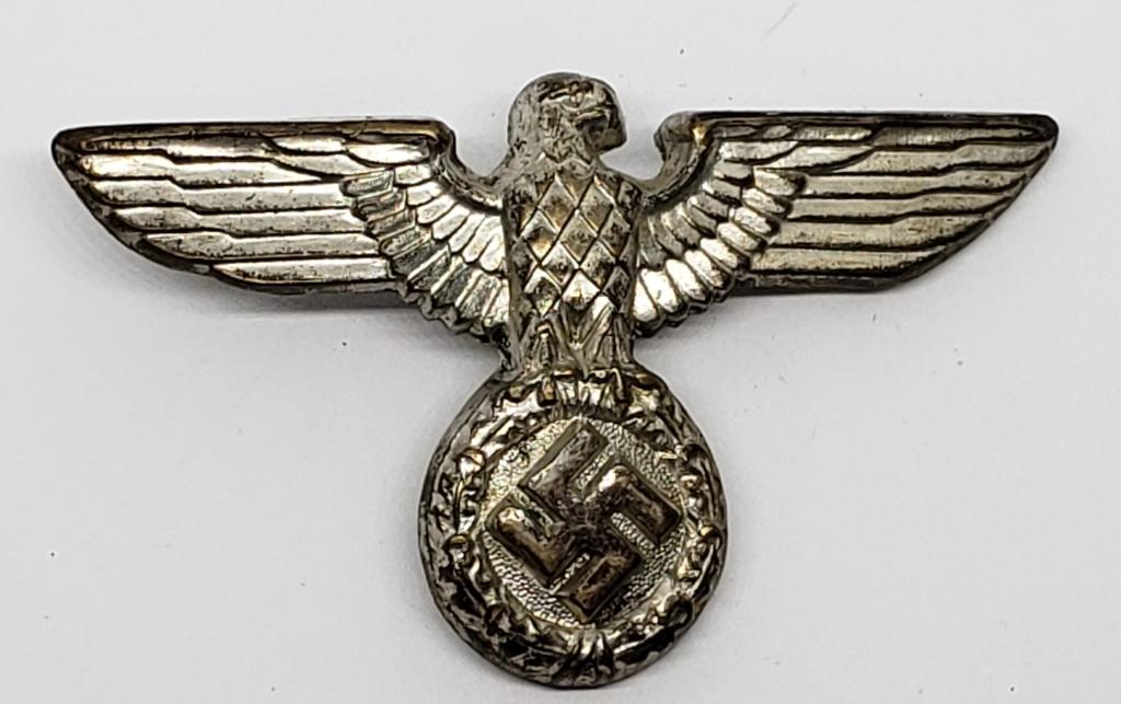 WWII German NSDAP Uniform Cap Eagle Pin (1 of 2)