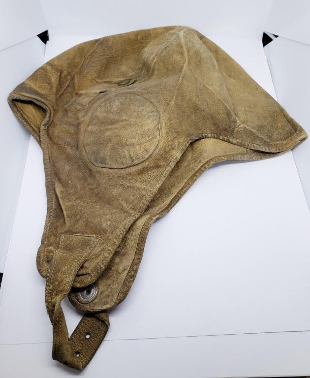 WWII US ArmY Air Force Leather Flight Helmet (1 of 2)