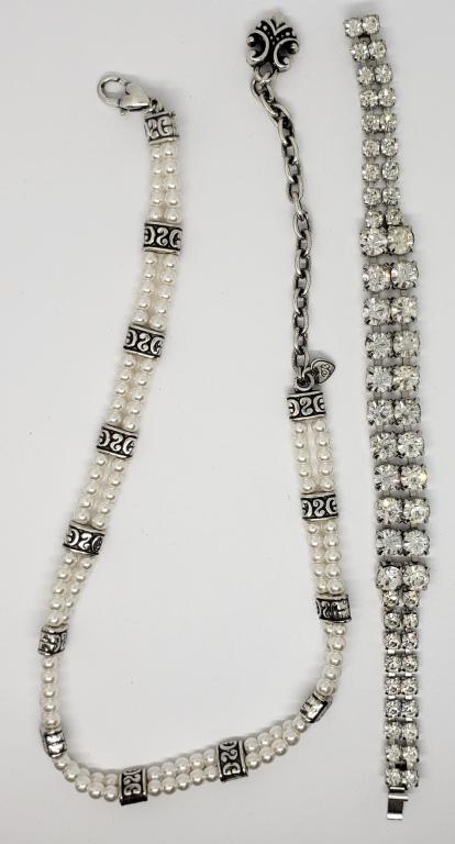 VINTAGE DOUBLE STARNDED FAUX PEARL NECKLACE (1 of 2)