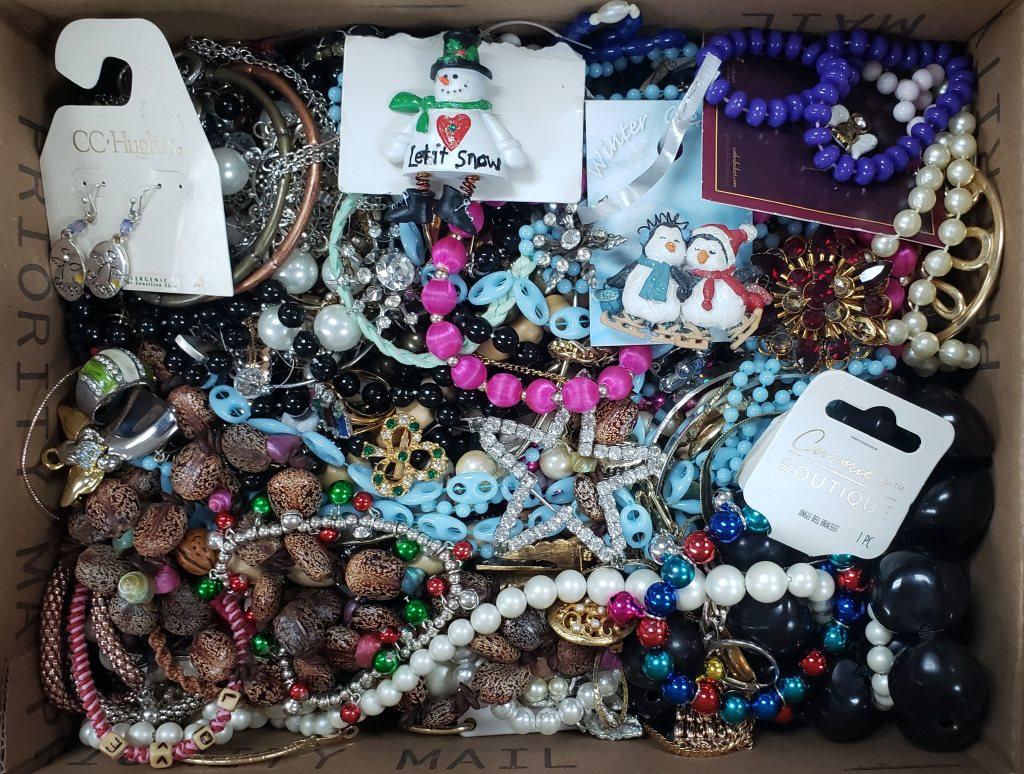 TREASURE HUNT BULK JEWELRY w/VINTAGE PIECES: EACH LOT is UNIQUE! ABSOLUTELY A TREASURE HUNT - SOME PIECES MISSING STONES or NEEDING REPAIRED - GREAT FOR THE PINTEREST / CRAFT PERSON. MANY ITEMS NAMED - MEDIUM FLAT RATE BOX FULL (Shipping is MED.