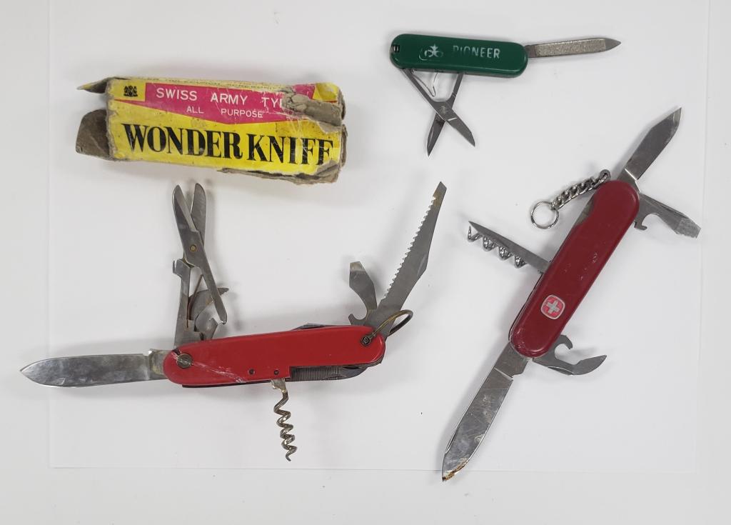 SWISS ARMY UTILITY KNIFE LOT of 3 (1 of 4)