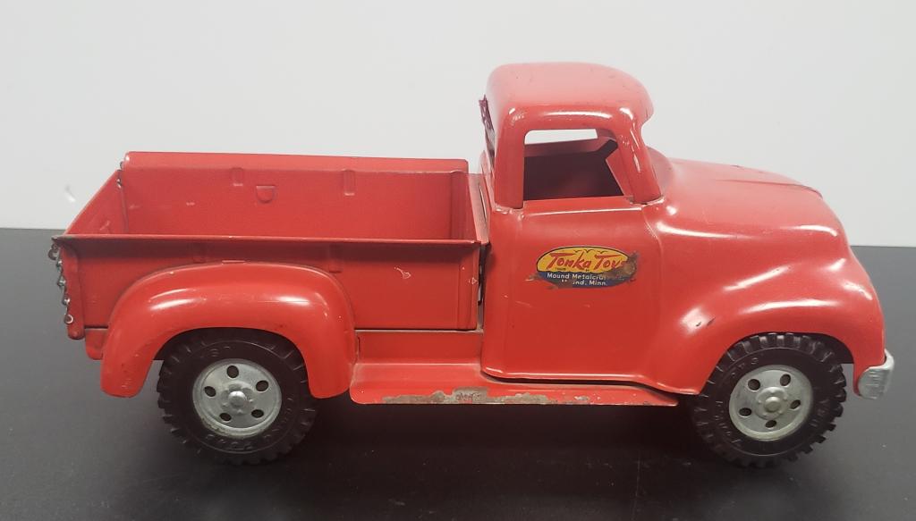 1960'S TONKA RED STEPSIDE PICKUP (1 of 6)