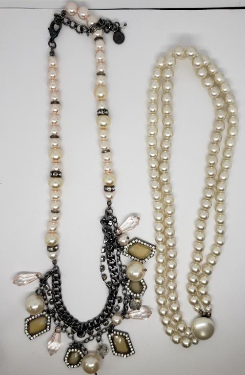 VINTAGE DOUBLE STRANDED FAUX PEARL NECKLACE (1 of 3)