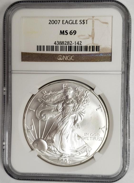 2007 American Silver Eagle NGC MS69 (1 of 4)
