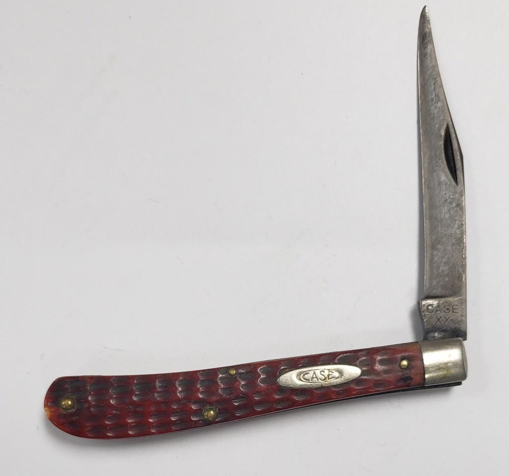 Vintage 1940-1964 Case XX Pocket Knife Red Bone: Single Blade. No wobble and ok snap. Has been sharpened a lot.