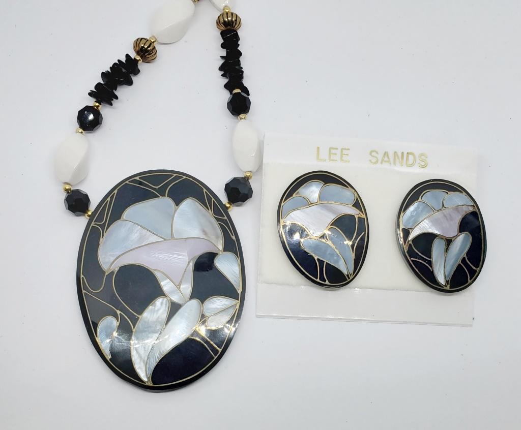 SET! VTG LEE SANDS BLACK AND WHITE BEADED (1 of 3)