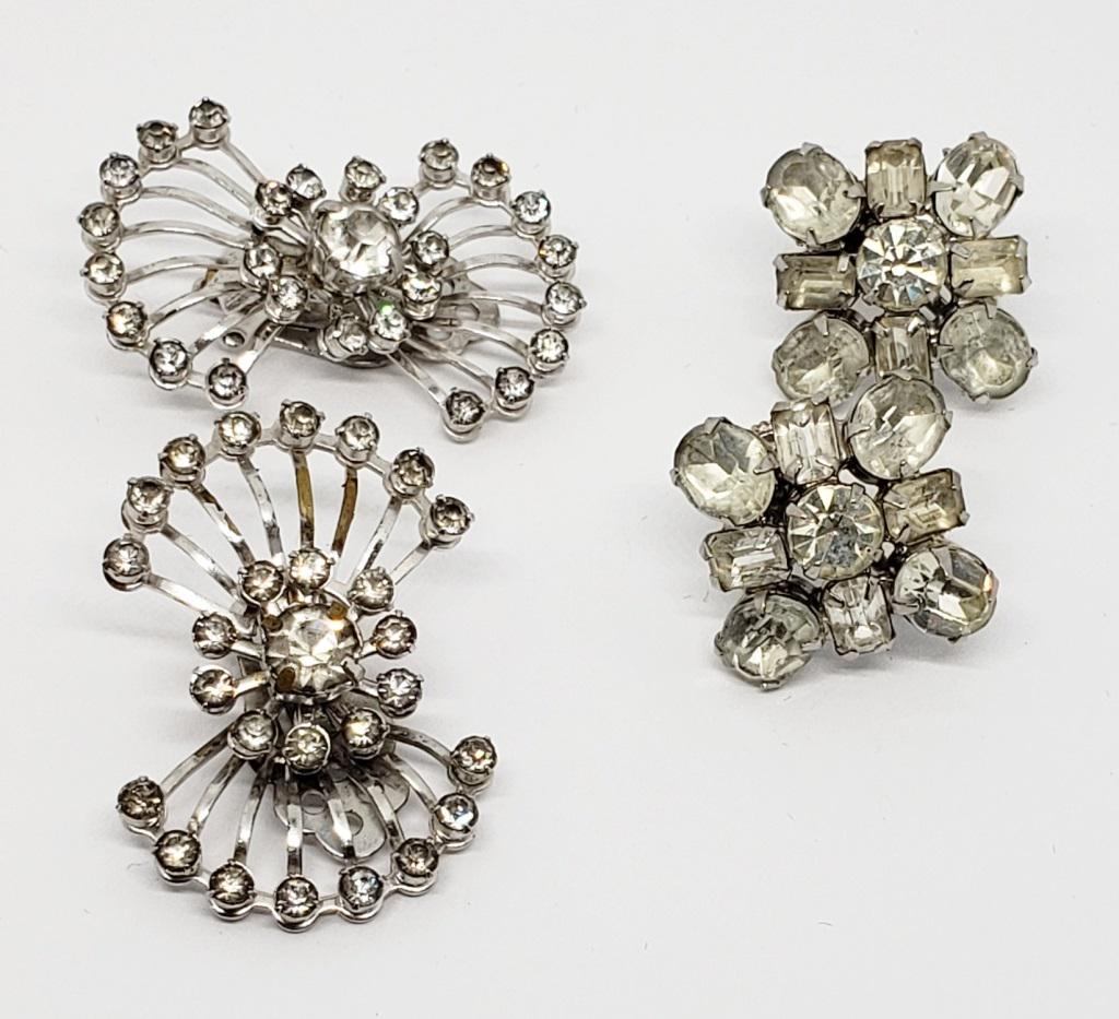 2-PAIRS OF VTG SILVER TONED RHINESTONE EARRINGS (1 of 5)