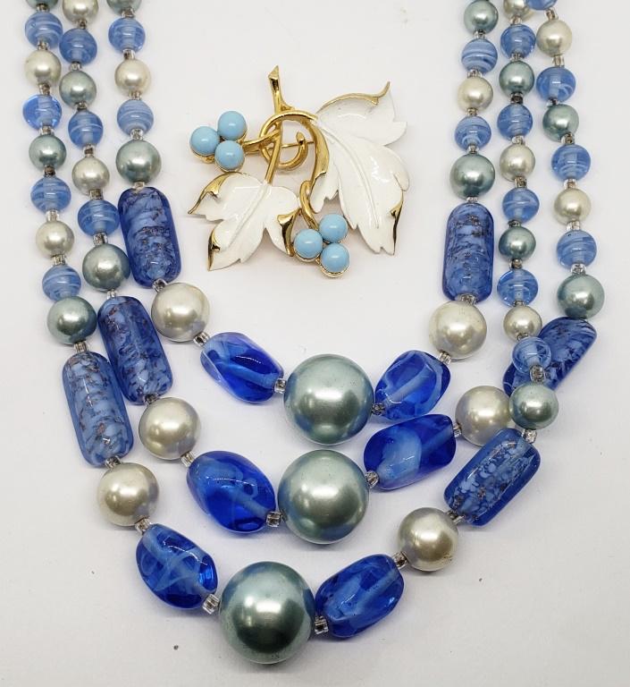 VINTAGE JAPAN DOUBLE STRANDED BLUE BEADED (1 of 5)