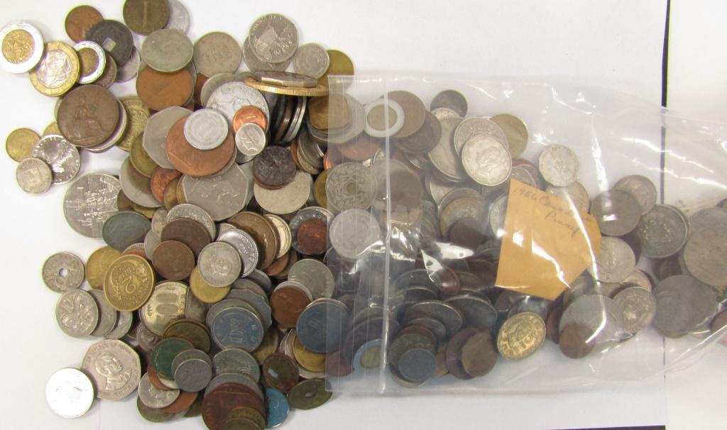 5 pounds FOREIGN COINS - GREAT MIX (1 of 3)