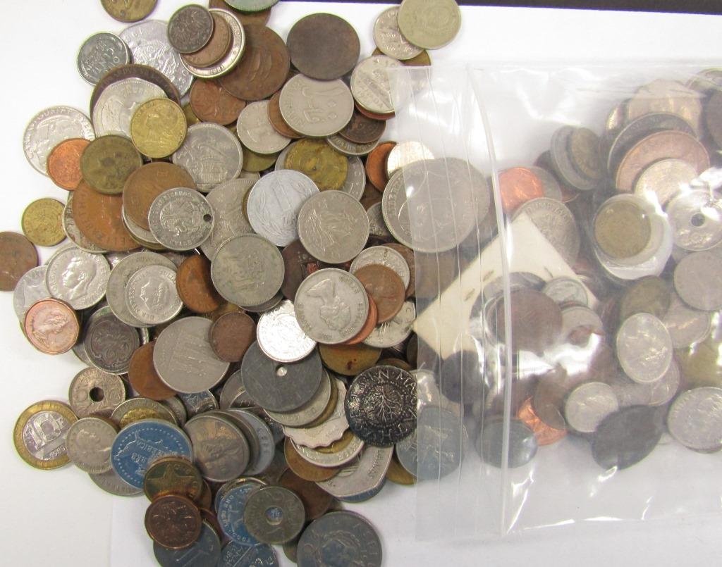 5 pounds FOREIGN COINS - GREAT MIX (1 of 1)