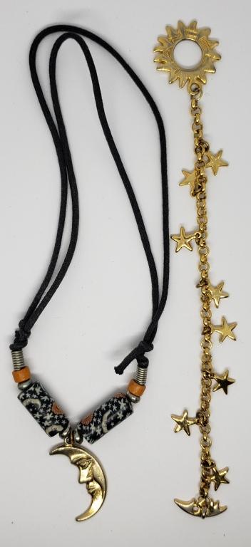 GOLD TONED MOON AND STAR CHARM BRACELET (1 of 3)