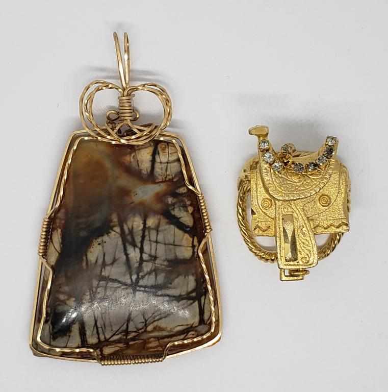 VINTAGE LARGE POLISHED NATURAL STONED PENDANT (1 of 4)