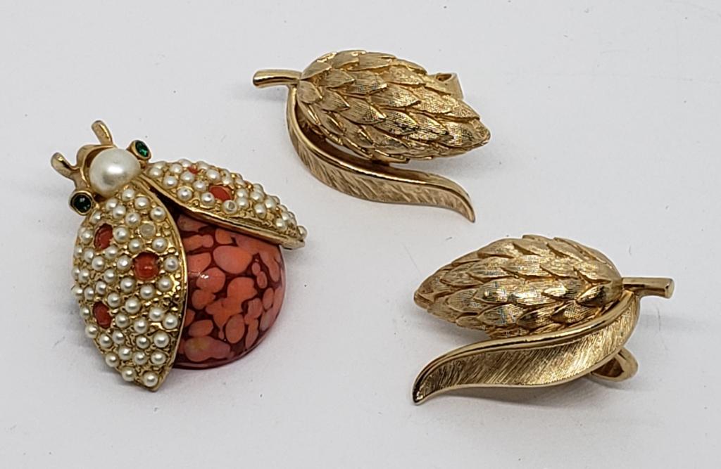 VINTAGE HATTIE GOLD TONED BUG PIN WITH: FAUX PEARLS-RED/PINK LUCITE BODY & GREEN RHINESTONE EYES PLUS BONUS TRIFARI PAIR OF WHEAT GOLD TONED CLIP ON EARRINGS