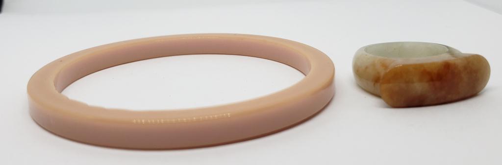 RETRO BAKELITE LOT:  (1)TAN BANGLE (1)SZ 11 RING (1 of 4)