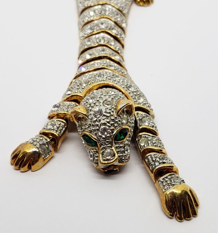 VINTAGE GOLD TONED RHINESTONE PANTHER: BRACELET WITH EMRALD GREEN RHINESTONE EYES