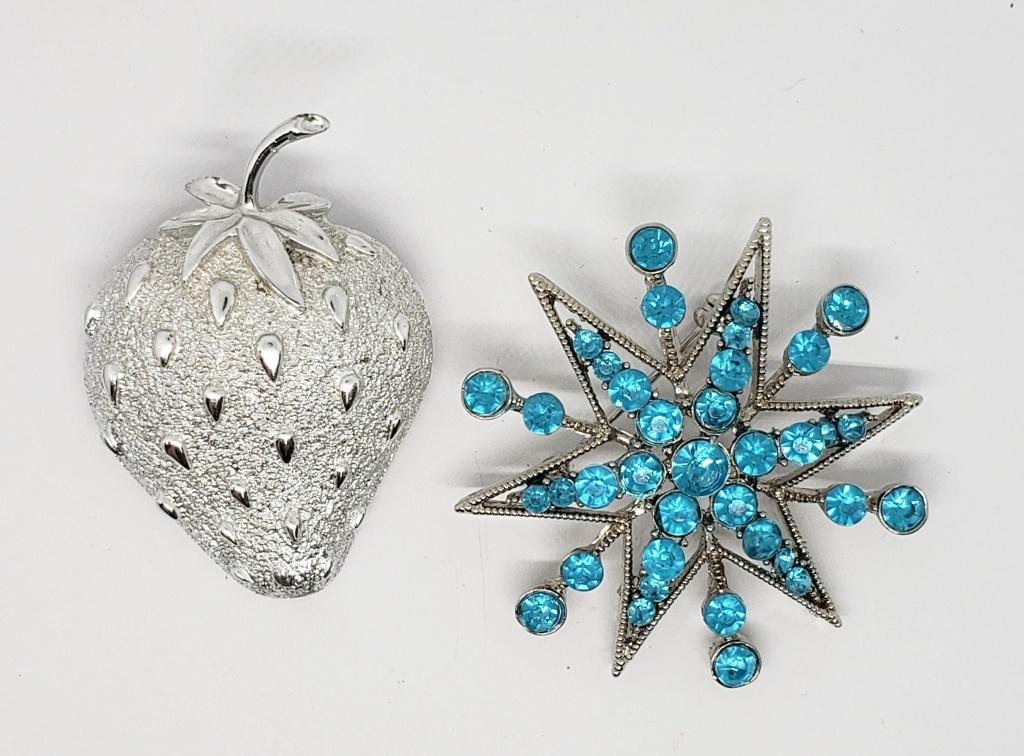 2-VINTAGE SILVER TONED BROOCHES: (1)SARAH (1 of 5)