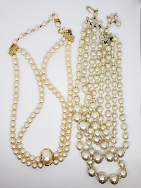 2-VTG GOLD TONED MULTI STRANDED FAUX (1 of 5)