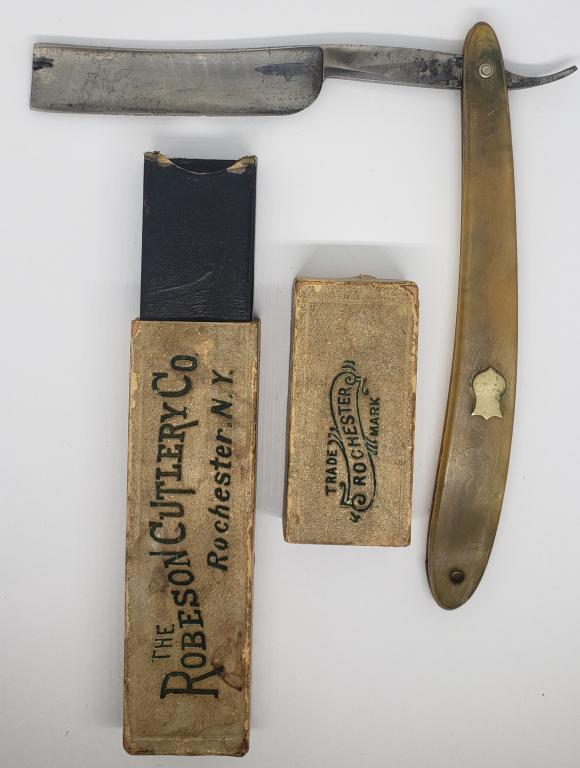 Antique Robeson Cutlery Co Straight Razor W/Box (1 of 3)
