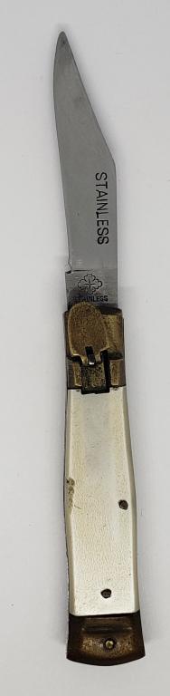 STAINLESS SPRING ACTION KNIFE (1 of 3)