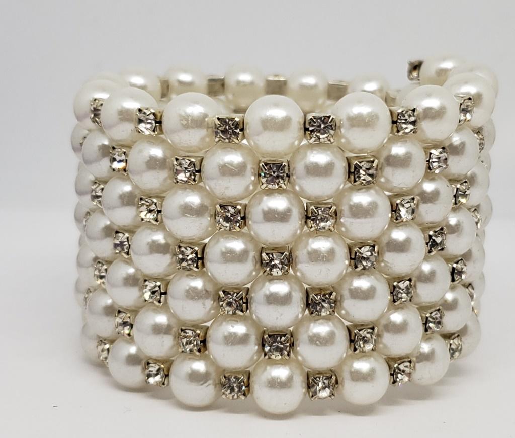 VINTAGE MULTI LAYERED FAUX PEARL AND RHINESTONE (1 of 2)