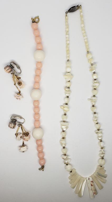 VINTAGE MOTHER OF PEARL NAUTICAL NECKLACE (1 of 4)