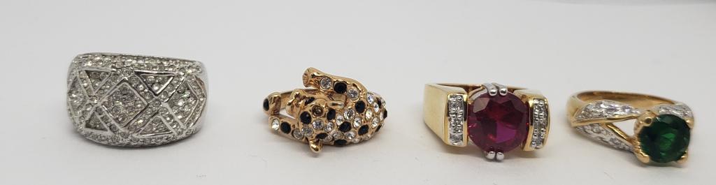4-FASHION BLING RINGS-VARIOUS SIZES: LEPARD MISSING (1)CLEAR RHINESTONE-NICE LOT!